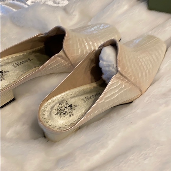 Faux Crocodile mule - Picture 5 of 6